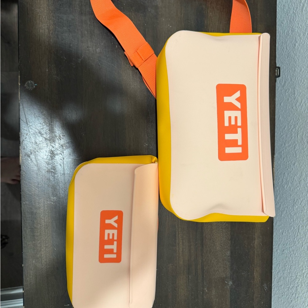 Yeti beekeeper sidekicks